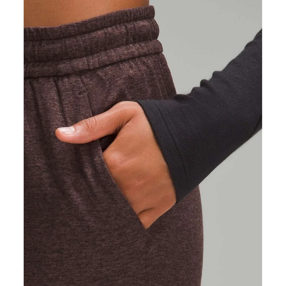 Lululemon Soft Jersey Classic-Fit Mid-Rise 7/8 Jogger Heathered Dark Espresso 10 - Picture 11 of 12